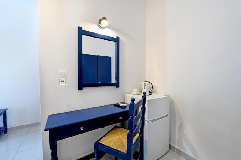 Lunar Santorini Hotel เปริสซา ภายนอก รูปภาพ