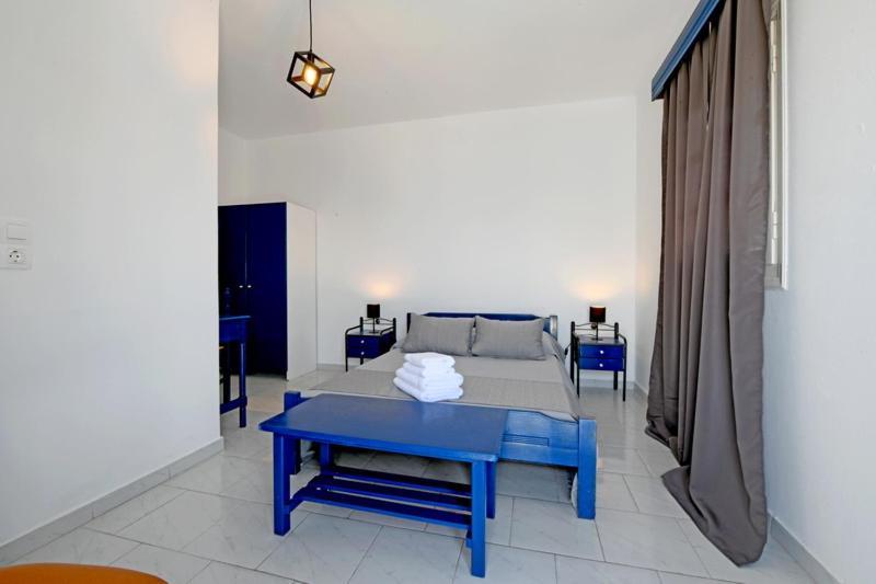 Lunar Santorini Hotel เปริสซา ภายนอก รูปภาพ