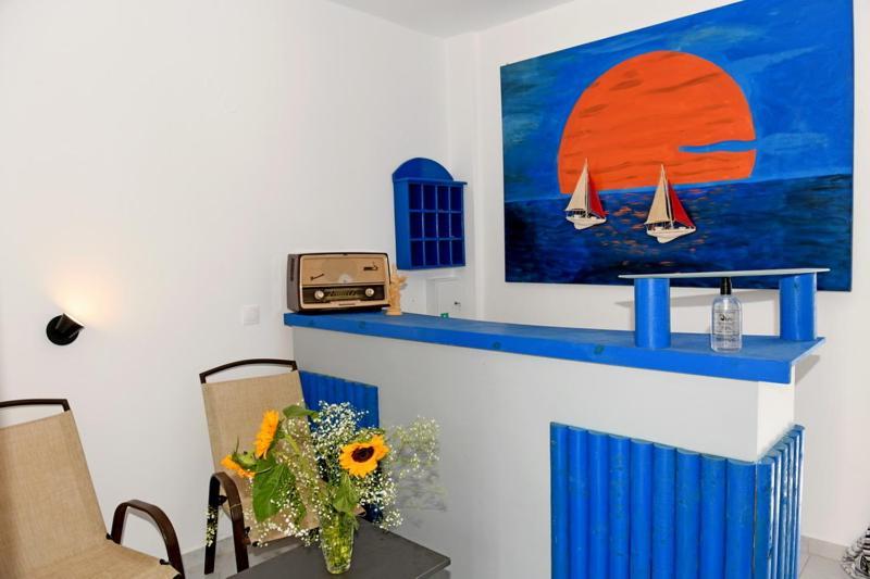 Lunar Santorini Hotel เปริสซา ภายนอก รูปภาพ